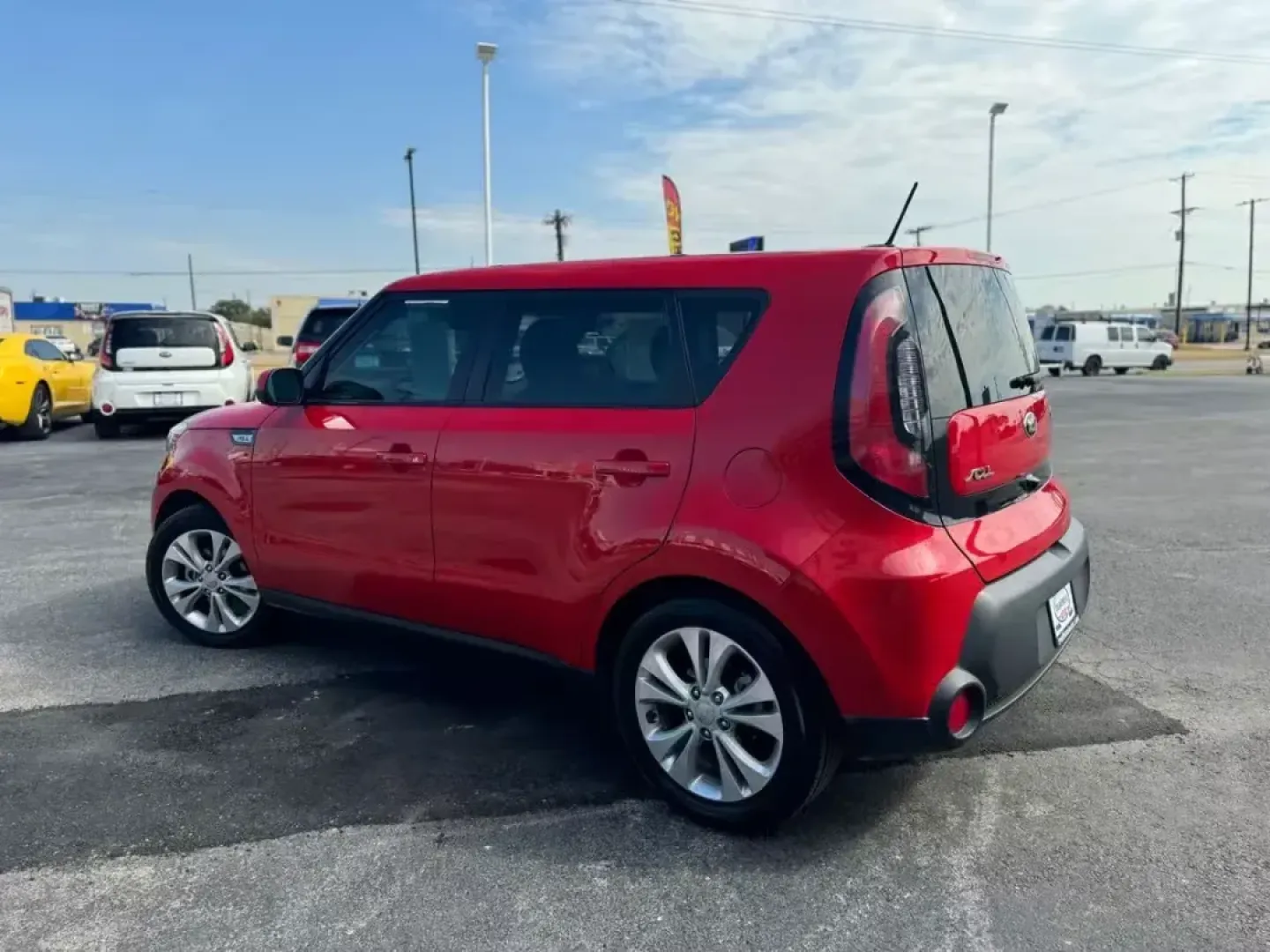 2015 RED Kia Soul + (KNDJP3A57F7) with an 2.0L L4 DOHC 16V engine, 6-Speed Automatic transmission, located at 10740 Forest Lane, Dallas, TX, 75243, (972) 272-7300, 32.908588, -96.701813 - Are you searching for a versatile vehicle that can keep up with your dynamic lifestyle? Look no further than this 2015 Kia Soul, a compact wagon perfect for everything from daily commutes to weekend getaways. With its spacious interior and excellent fuel efficiency, this vehicle truly embodies the s - Photo#7