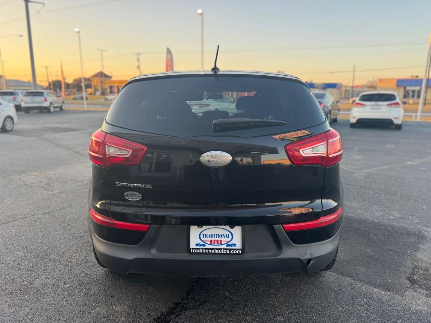 2013 BLACK /Gray KIA SPORTAGE BASE; EX; L LX FWD (KNDPB3A22D7) with an 2.4L V6 DOHC 24V engine, 6-Speed Automatic transmission, located at 10740 Forest Lane, Dallas, TX, 75243, (972) 272-7300, 32.908588, -96.701813 - Photo#2
