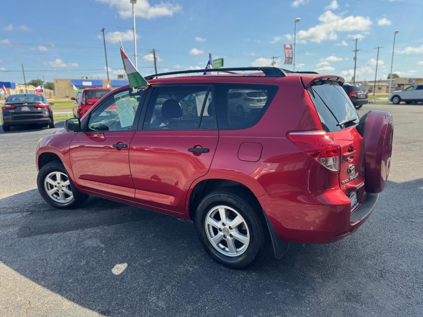 2007 RED TOYOTA RAV4 BASE Base I4 2WD (JTMZD33VX75) with an 2.4L L4 DOHC 16V engine, 4-Speed Automatic transmission, located at 10740 Forest Lane, Dallas, TX, 75243, (972) 272-7300, 32.908588, -96.701813 - Photo#4