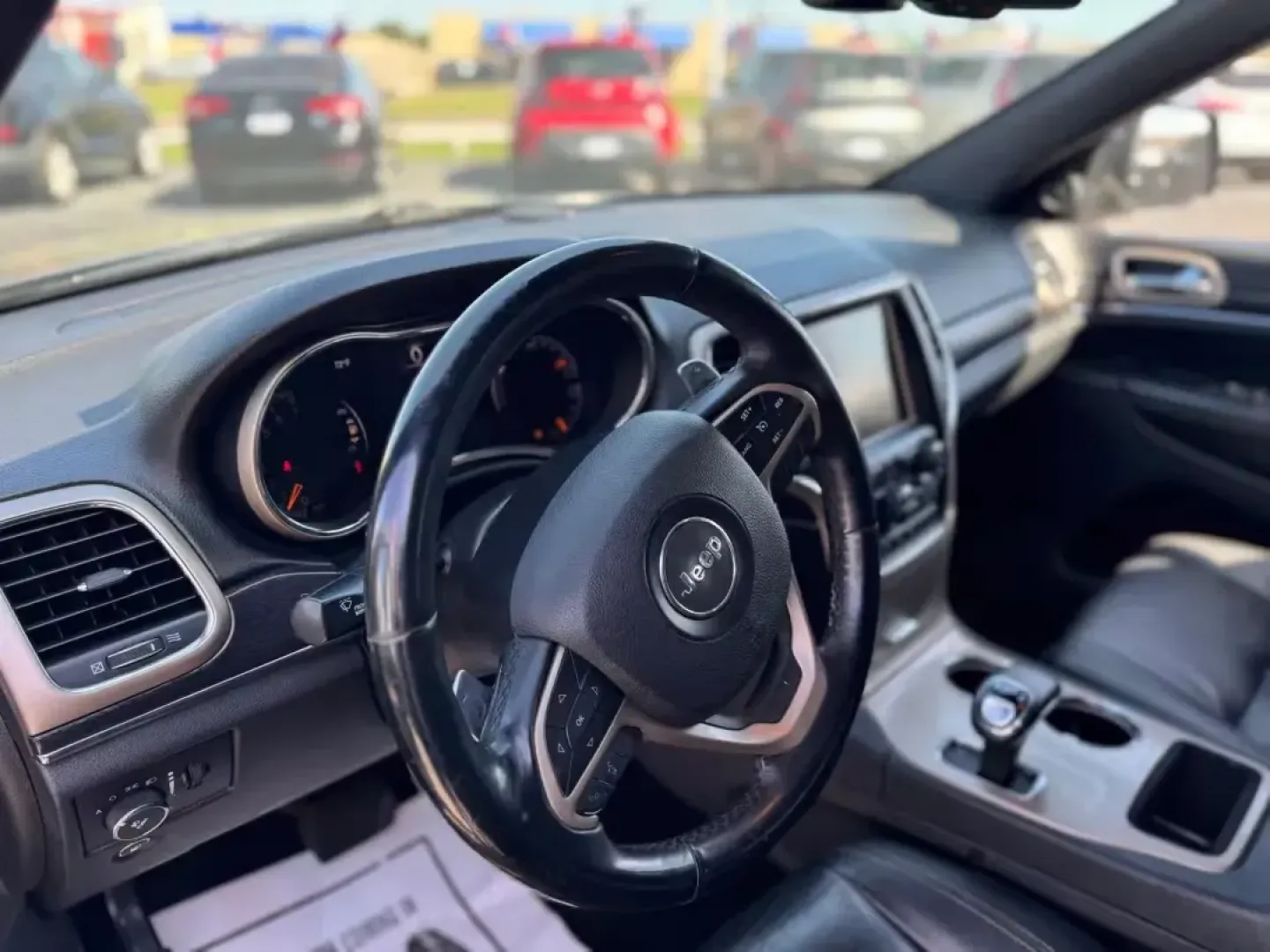 2014 BLACK Jeep Grand Cherokee Limited 2WD (1C4RJEBGXEC) with an 3.6L V6 DOHC 24V engine, 5-Speed Automatic transmission, located at 10740 Forest Lane, Dallas, TX, 75243, (972) 272-7300, 32.908588, -96.701813 - Are you ready to elevate your adventures? This 2014 Jeep Grand Cherokee Limited 2WD is the perfect blend of style and performance, making it an ideal companion for weekend getaways or daily commutes. Whether you're headed to the vibrant streets of Dallas or exploring nearby attractions like White Ro - Photo#10