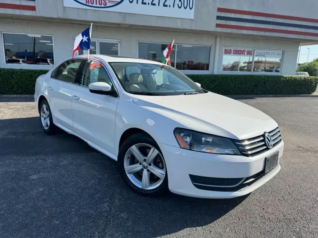 photo of 2013 VOLKSWAGEN PASSAT SE 