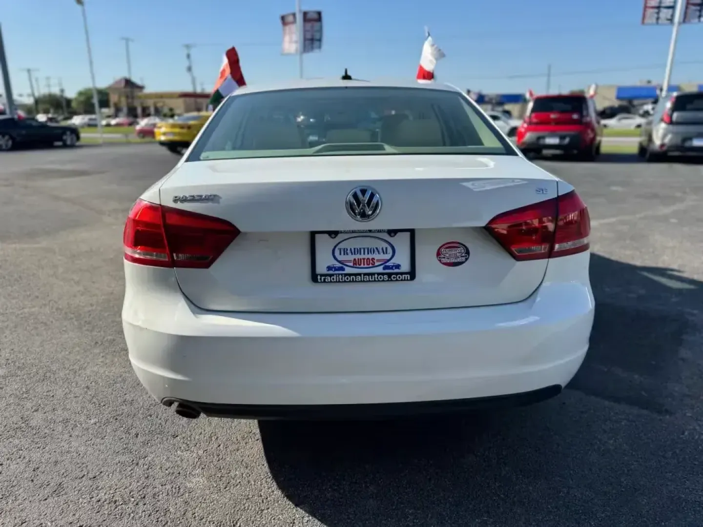 2013 WHITE Volkswagen Passat 2.5L SE MT (1VWBH7A3XDC) with an 2.5L L5 DOHC 2OV engine, 6-Speed Automatic transmission, located at 10740 Forest Lane, Dallas, TX, 75243, (972) 272-7300, 32.908588, -96.701813 - **Discover Adventure and Comfort in the 2013 Volkswagen Passat at Traditional Autos!**<br /> <br /> Are you ready to elevate your commuting experience or embark on a weekend adventure? Look no further than the 2013 Volkswagen Passat, a versatile sedan that perfectly balances comfort, efficiency, and - Photo#3