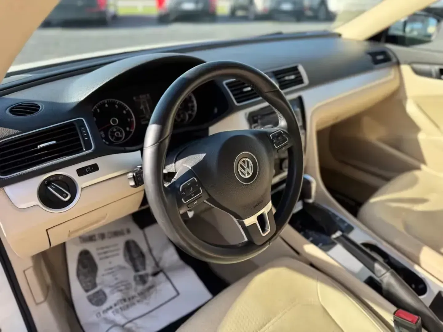 2013 WHITE Volkswagen Passat 2.5L SE MT (1VWBH7A3XDC) with an 2.5L L5 DOHC 2OV engine, 6-Speed Automatic transmission, located at 10740 Forest Lane, Dallas, TX, 75243, (972) 272-7300, 32.908588, -96.701813 - **Discover Adventure and Comfort in the 2013 Volkswagen Passat at Traditional Autos!**<br /> <br /> Are you ready to elevate your commuting experience or embark on a weekend adventure? Look no further than the 2013 Volkswagen Passat, a versatile sedan that perfectly balances comfort, efficiency, and - Photo#7