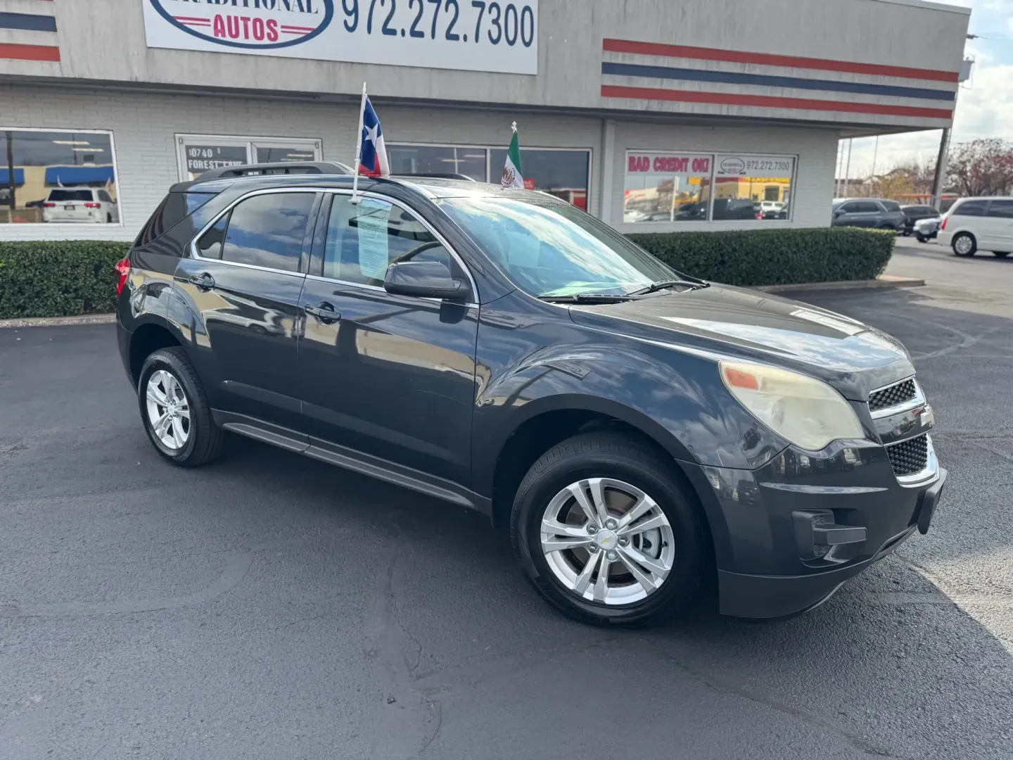2013 Chevrolet Equinox 1LT 2WD (2GNFLDE30D6) with an 3.6L V6 DOHC 24V engine, 6-Speed Automatic transmission, located at 10740 Forest Lane, Dallas, TX, 75243, (972) 272-7300, 32.908588, -96.701813 - ### Unleash Your Adventurous Spirit with the 2013 Chevrolet Equinox at Traditional Autos!<br /> <br /> Are you ready to elevate your weekend adventures or daily commutes? Look no further than the versatile 2013 Chevrolet Equinox, now available at **Traditional Autos**, your trusted pre-owned dealers - Photo#1