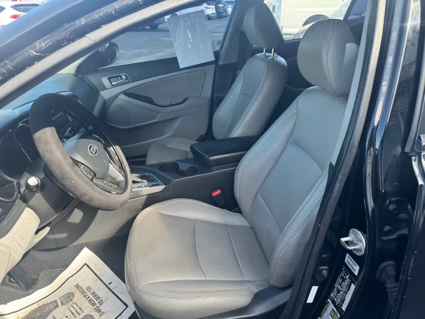 2013 Kia Optima EX (5XXGN4A79DG) with an 2.4L L4 DOHC 16V engine, 6-Speed Automatic transmission, located at 10740 Forest Lane, Dallas, TX, 75243, (972) 272-7300, 32.908588, -96.701813 - **Discover Your Ideal Commuter Companion: 2013 Kia Optima at Traditional Autos!**<br /> <br /> Rev up your daily drive with the 2013 Kia Optima, an exceptional choice for budget-conscious buyers who crave style, comfort, and reliability. Whether you're navigating through the busy streets of Dallas o - Photo#8