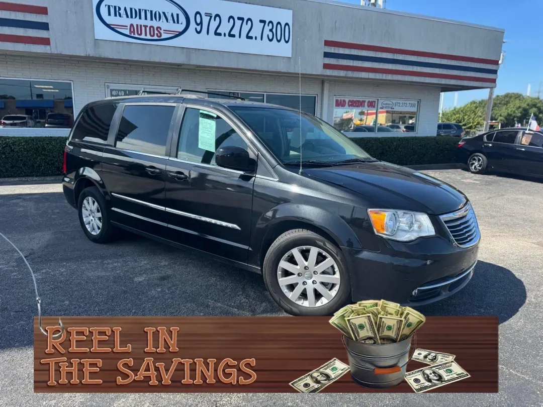 photo of 2016 CHRYSLER TOWN  and  COUNTRY TOURI Touring