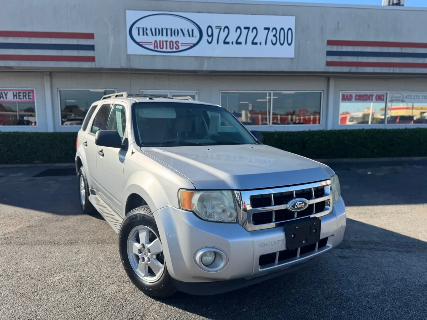 2010 Ford Escape XLT FWD (1FMCU0D79AK) with an 2.5L L4 DOHC 16V engine, 6-Speed Automatic transmission, located at 10740 Forest Lane, Dallas, TX, 75243, (972) 272-7300, 32.908588, -96.701813 - **Explore Your Next Adventure with the 2010 Ford Escape SUV at Traditional Autos!**<br /> <br /> Are you seeking a reliable and spacious vehicle perfect for your family outings, weekend adventures, or daily commutes through the bustling streets of Dallas? Look no further! This 2010 Ford Escape SUV, - Photo#0