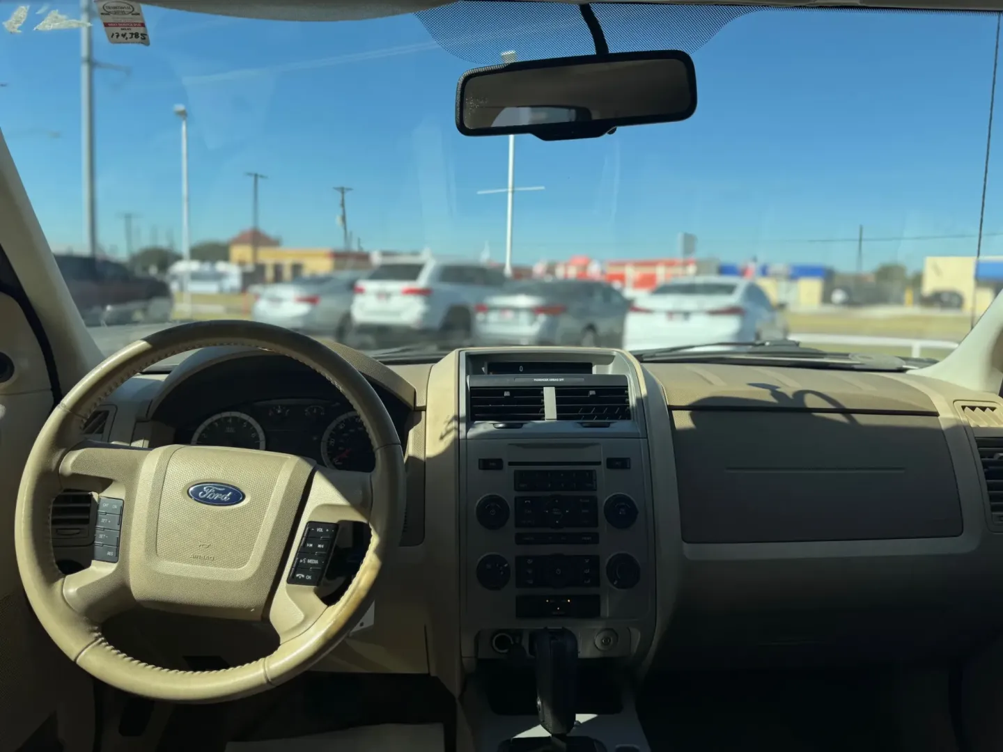 2011 Ford Escape XLT FWD (1FMCU0D7XBK) with an 2.5L L4 DOHC 16V engine, 6-Speed Automatic transmission, located at 10740 Forest Lane, Dallas, TX, 75243, (972) 272-7300, 32.908588, -96.701813 - ### Discover Your Next Adventure with This 2011 Ford Escape SUV!<br /> <br /> Perfect for weekend getaways, daily commutes, or family road trips, this 2011 Ford Escape Sport Utility is a versatile choice for anyone seeking a reliable and spacious vehicle. With its rugged charm and functional feature - Photo#6