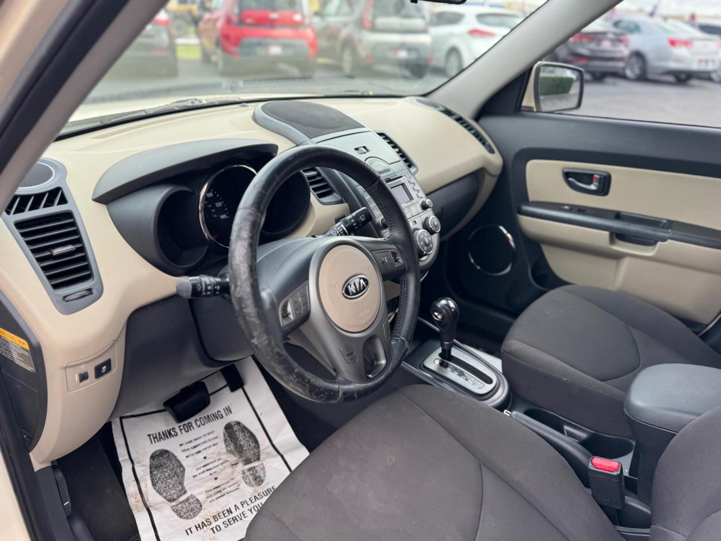 2010 WHITE KIA SOUL BASE; SPORT; + ! (KNDJT2A2XA7) with an 2.0L L4 DOHC 16V engine, located at 10740 Forest Lane, Dallas, TX, 75243, (972) 272-7300, 32.908588, -96.701813 - Photo#6