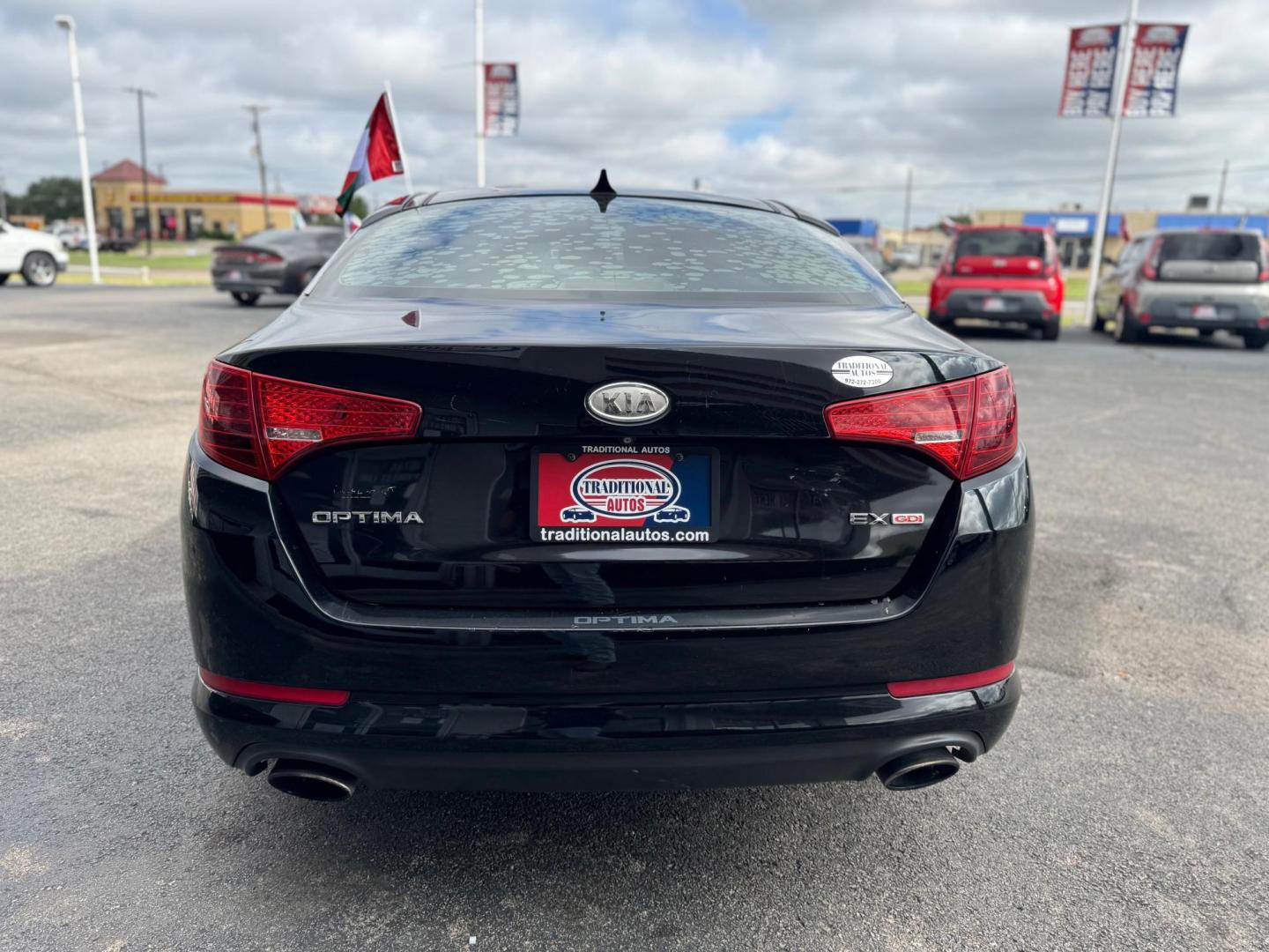 2012 BLACK KIA OPTIMA EX; LX EX (5XXGN4A77CG) with an 2.4L L4 DOHC 16V engine, 6-Speed Automatic transmission, located at 10740 Forest Lane, Dallas, TX, 75243, (972) 272-7300, 32.908588, -96.701813 - Photo#2