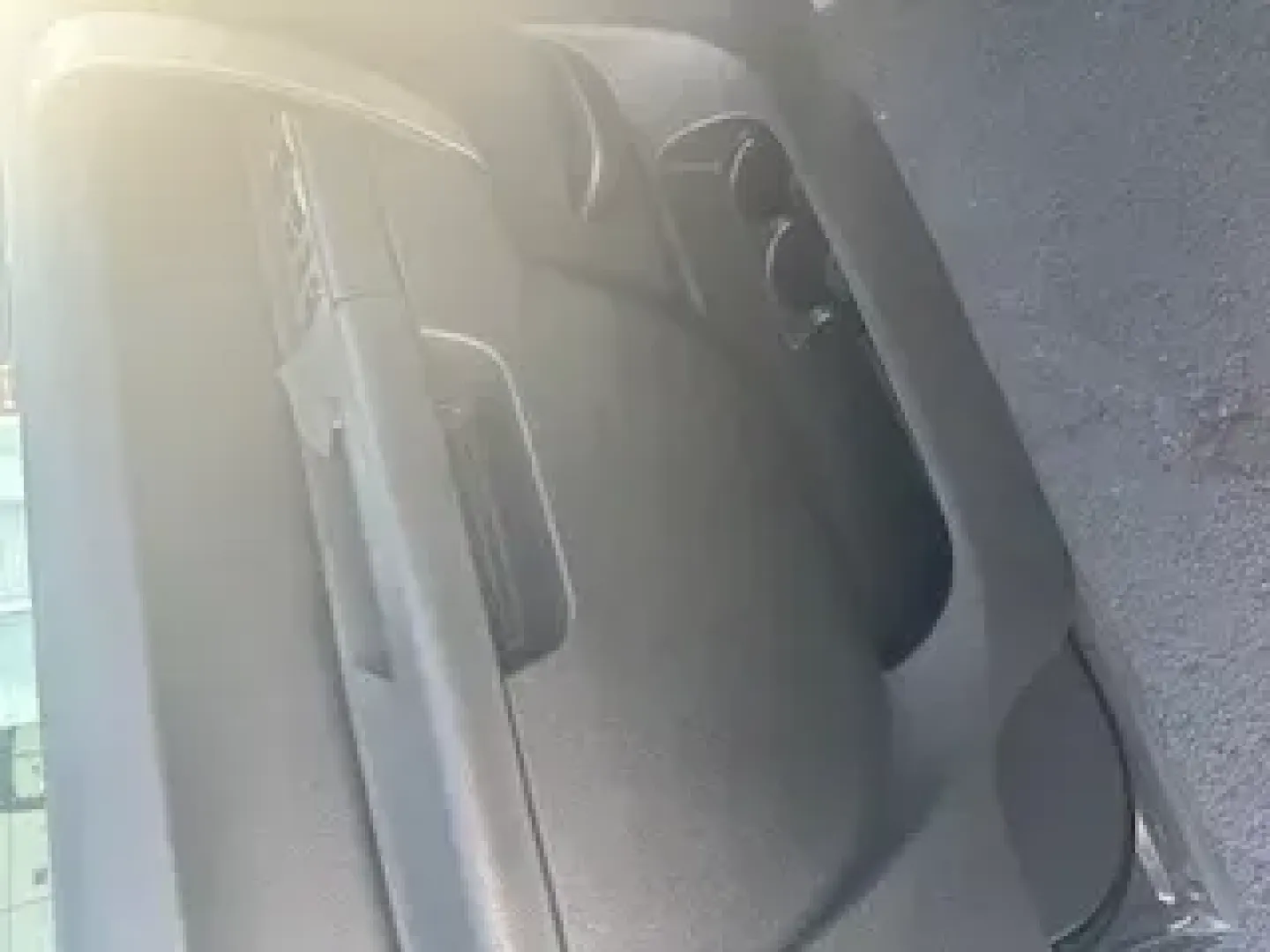 2010 Chevrolet Silverado 1500 LT1 Crew Cab 2WD (3GCRCSE06AG) with an 5.3L V8 OHV 16V FFV engine, 4-Speed Automatic transmission, located at 10740 Forest Lane, Dallas, TX, 75243, (972) 272-7300, 32.908588, -96.701813 - Need a dependable truck for Dallas life-weekday commutes on I635, weekend runs to Home Depot, and road trips out toward Lake Ray Hubbard? This **2010 Chevrolet Silverado 1500 Crew Cab** is built for real-world utility, offering full-size capability and everyday comfort in a package that fits busy fa - Photo#7