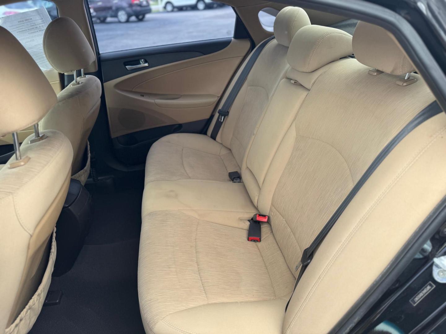 2013 BLACK HYUNDAI SONATA GLS GLS (5NPEB4AC4DH) with an 2.4L L4 DOHC 16V engine, 6-Speed Automatic transmission, located at 10740 Forest Lane, Dallas, TX, 75243, (972) 272-7300, 32.908588, -96.701813 - Photo#5