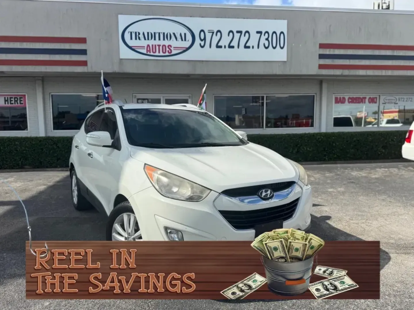 2010 WHITE Hyundai Tucson Limited 2WD (KM8JU3AC3AU) with an 2.4L L4 DOHC 16V engine, 6-Speed Automatic transmission, located at 10740 Forest Lane, Dallas, TX, 75243, (972) 272-7300, 32.908588, -96.701813 - Are you looking for a reliable and stylish vehicle that can handle weekend adventures or daily commutes? Look no further than this 2010 Hyundai Tucson Limited! Perfect for families or individuals seeking a comfortable ride, this compact SUV offers a blend of practicality and modern features that mak - Photo#0