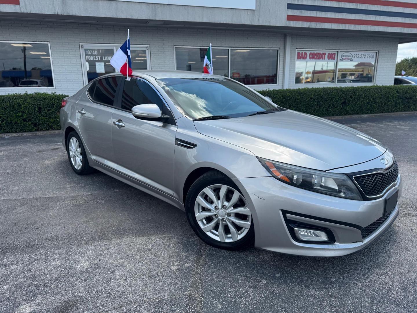 2014 GOLD KIA OPTIMA EX; LX EX (5XXGN4A72EG) with an 2.4L L4 DOHC 16V engine, 6-Speed Automatic transmission, located at 10740 Forest Lane, Dallas, TX, 75243, (972) 272-7300, 32.908588, -96.701813 - Photo#1