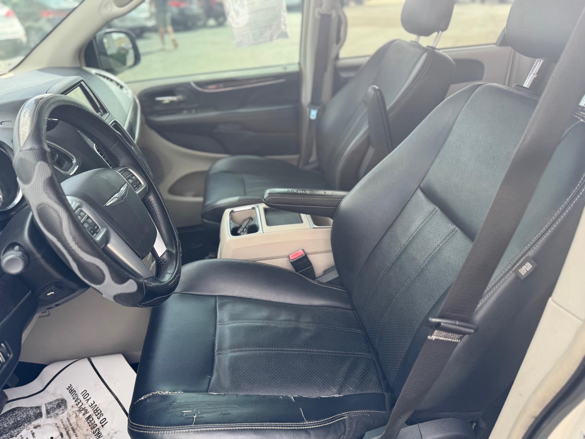 photo of 2013 CHRYSLER TOWN  and  COUNTRY TOURI Touring-L