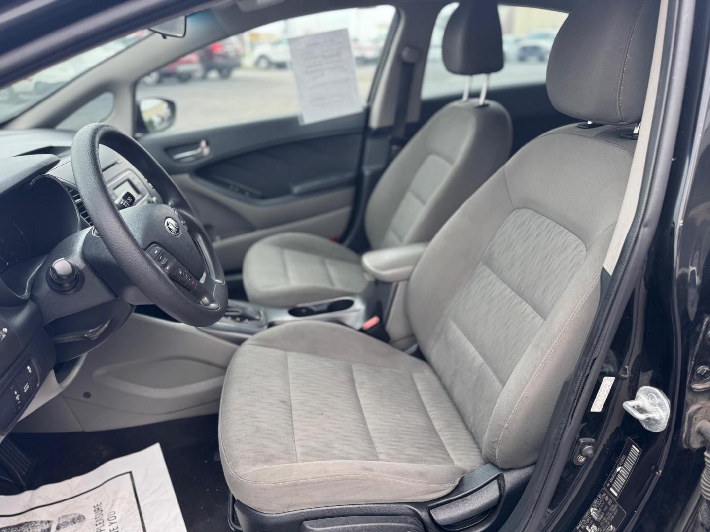 2015 BLACK KIA FORTE LX LX (KNAFK4A68F5) with an 1.8L L4 DOHC 16V engine, located at 10740 Forest Lane, Dallas, TX, 75243, (972) 272-7300, 32.908588, -96.701813 - Photo#6