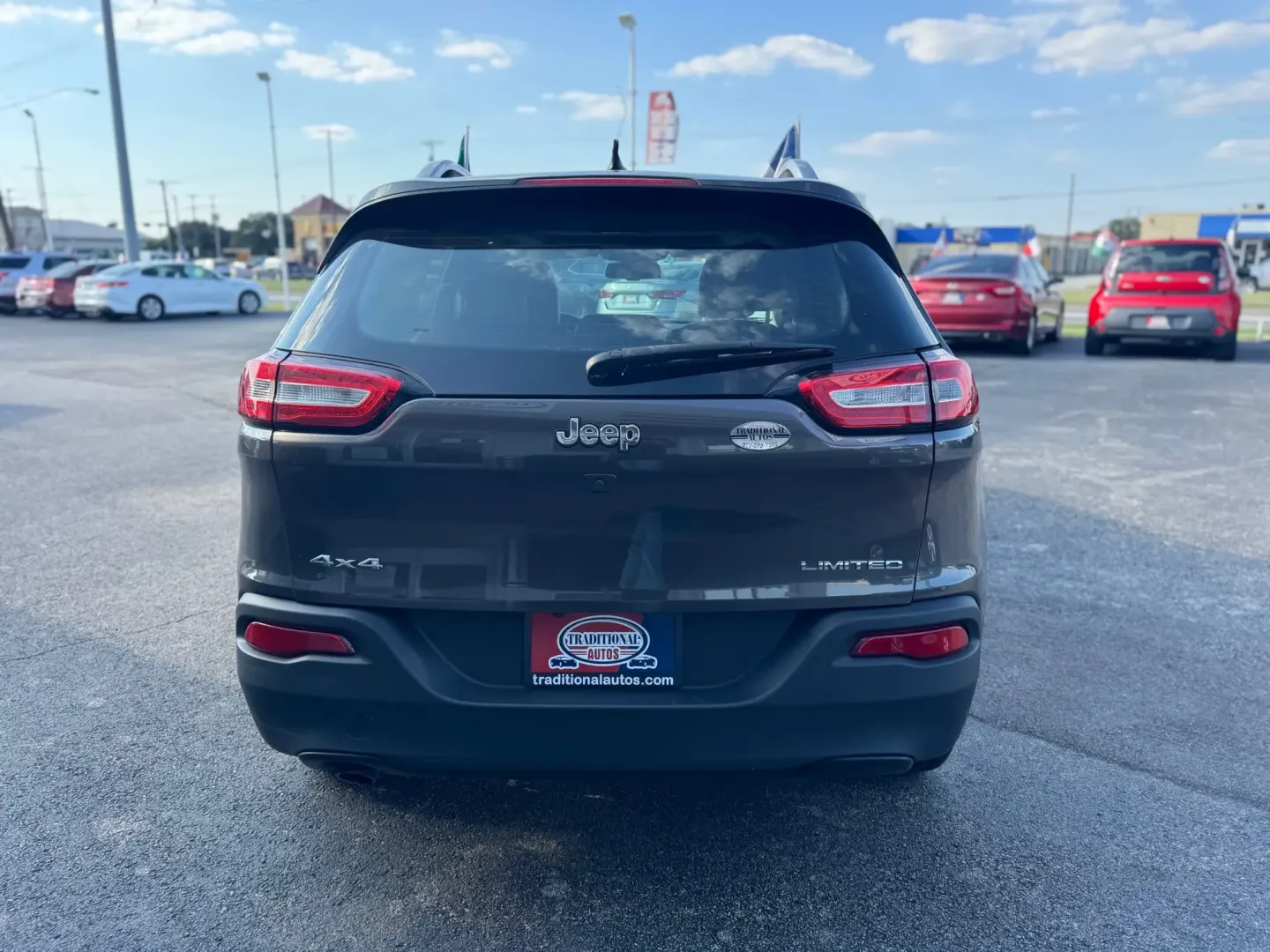 2015 Jeep Cherokee Limited 4WD (1C4PJMDB9FW) with an 2.4L L4 DOHC 16V engine, 9-Speed Automatic transmission, located at 10740 Forest Lane, Dallas, TX, 75243, (972) 272-7300, 32.908588, -96.701813 - Are you ready to embark on life's adventures? Whether you're navigating the bustling streets of Dallas or exploring the scenic beauty of nearby parks, the 2015 Jeep Cherokee is the perfect companion for those seeking a blend of comfort, capability, and style. Ideal for weekend getaways or daily comm - Photo#3