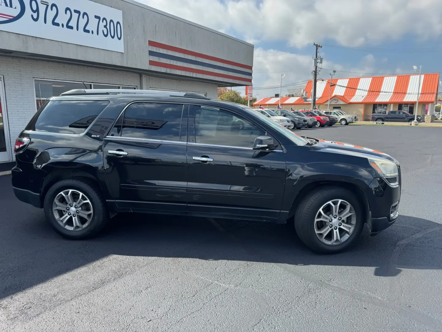 2014 GMC Acadia SLT-1 FWD (1GKKRRKD7EJ) with an 3.6L V6 DOHC 24V engine, 6-Speed Automatic transmission, located at 10740 Forest Lane, Dallas, TX, 75243, (972) 272-7300, 32.908588, -96.701813 - Embark on your next family adventure with confidence in this 2014 GMC Acadia, a spacious and versatile SUV designed to accommodate growing families or active lifestyles. Whether you're navigating the streets of Dallas or planning a weekend getaway to nearby attractions like the Dallas Arboretum or t - Photo#2