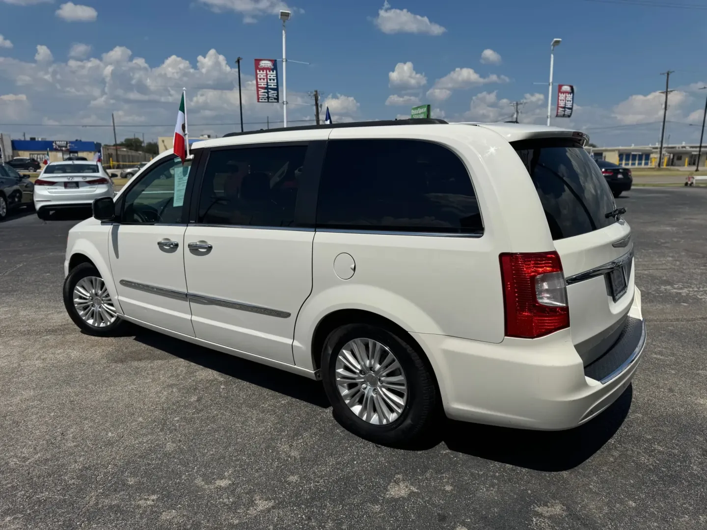 2012 Chrysler Town and Country Touring-L (2C4RC1CG0CR) with an 3.6L V6 DOHC 24V engine, 6-Speed Automatic transmission, located at 10740 Forest Lane, Dallas, TX, 75243, (972) 272-7300, 32.908588, -96.701813 - **Unleash Adventure with the 2012 Chrysler Town and Country - The Perfect Family Van!**<br /> <br /> Are you searching for a vehicle that seamlessly fits into your busy family lifestyle while providing comfort and versatility? Look no further than the 2012 Chrysler Town and Country, available no - Photo#4